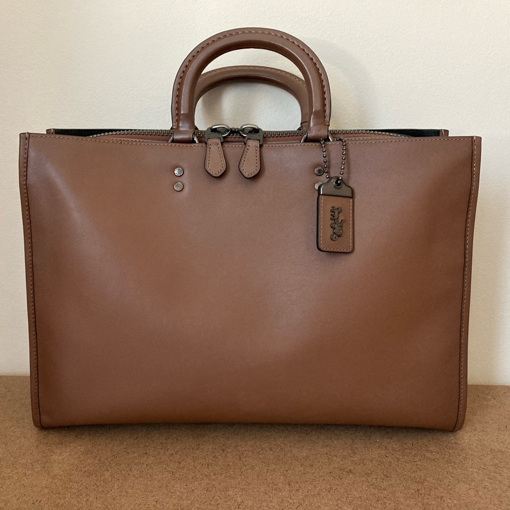 Coach Rogue Brief in Saddle